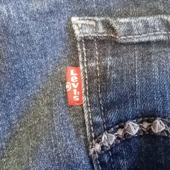 Women's Levi Strauss ladies Jeans. Size 8M. - Picture 4 of 8